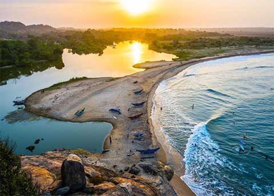 Main Point Surf Break, Arugam Bay